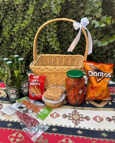 Beer & Crawfish Basket